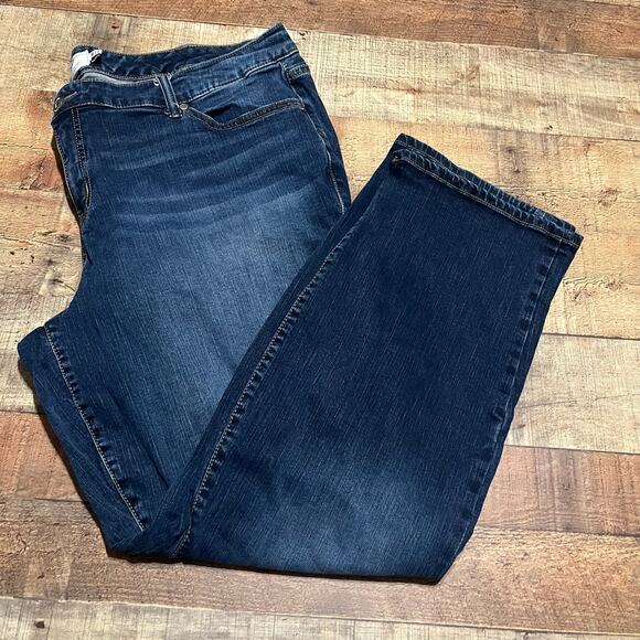 Torrid Women's Medium Wash Denim No Rips Or Distressed Barley Boot Jeans Sz 24 R - Picture 1 of 4